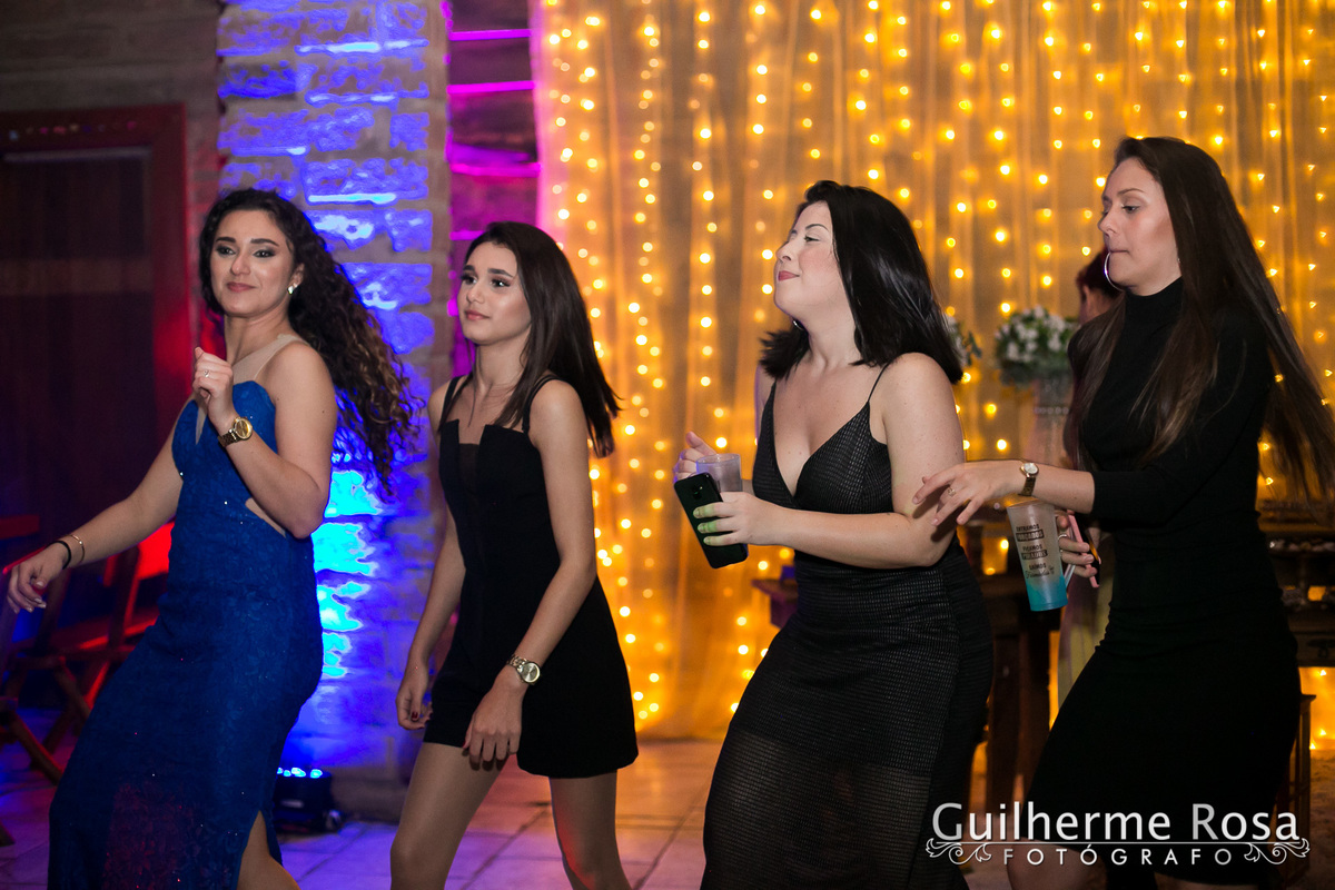 Formandos; @Jéssica Borba Nascente ,  @Renata Almeida  e  @Felipe Simionato

Recepção;  ACOJAVIN

Fotos; Anderson e Michaell - (FotoEquipe)
www.guilhermers.com.br