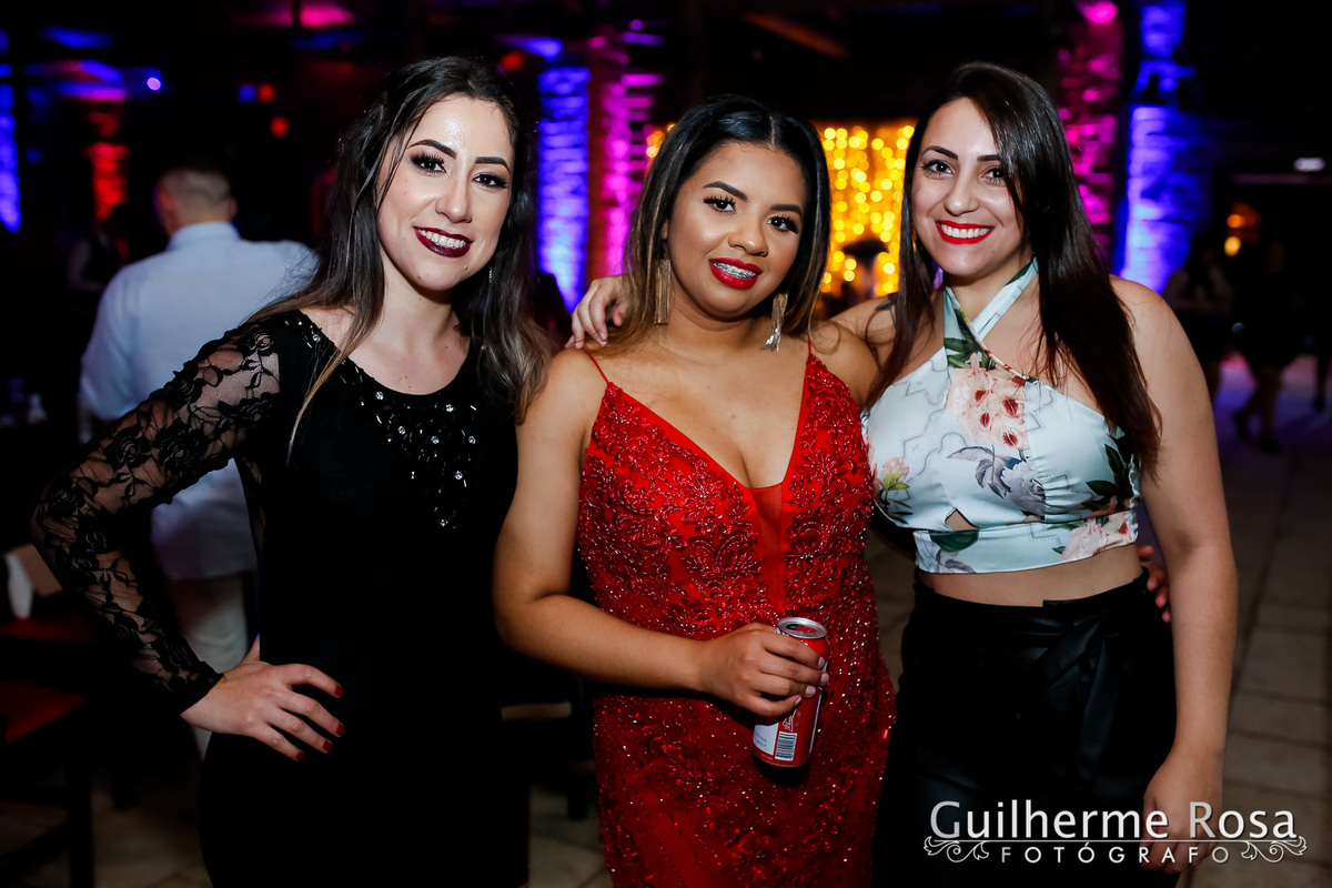 Formandos; @Jéssica Borba Nascente ,  @Renata Almeida  e  @Felipe Simionato

Recepção;  ACOJAVIN

Fotos; Anderson e Michaell - (FotoEquipe)
www.guilhermers.com.br