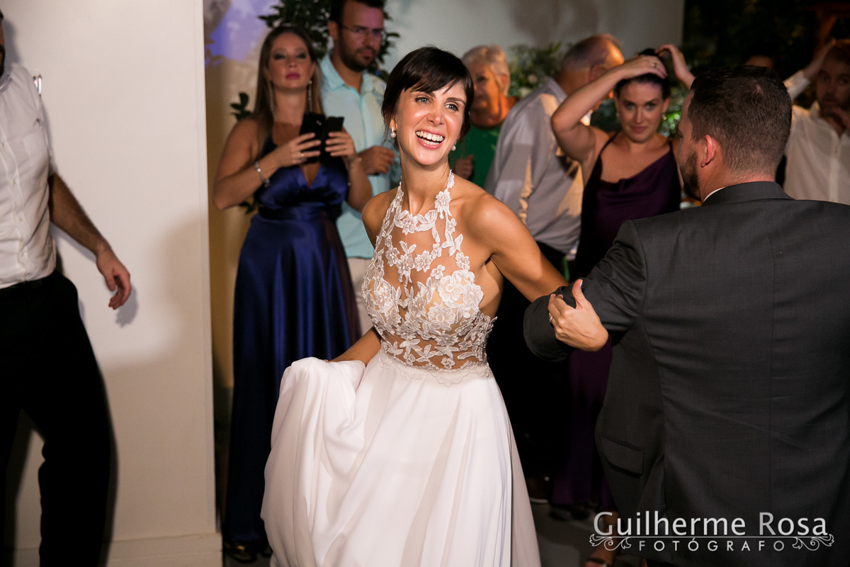 Lindo casamento  com os queridos @brunaratz & @vinicios, cerimônia e recepção no @gnuniao com @teredeluca64 Anderson Escouto  e Vladimir
Grêmio Náutico União salão Deposito1-Boate-Hotel Sheraton - guilhermers