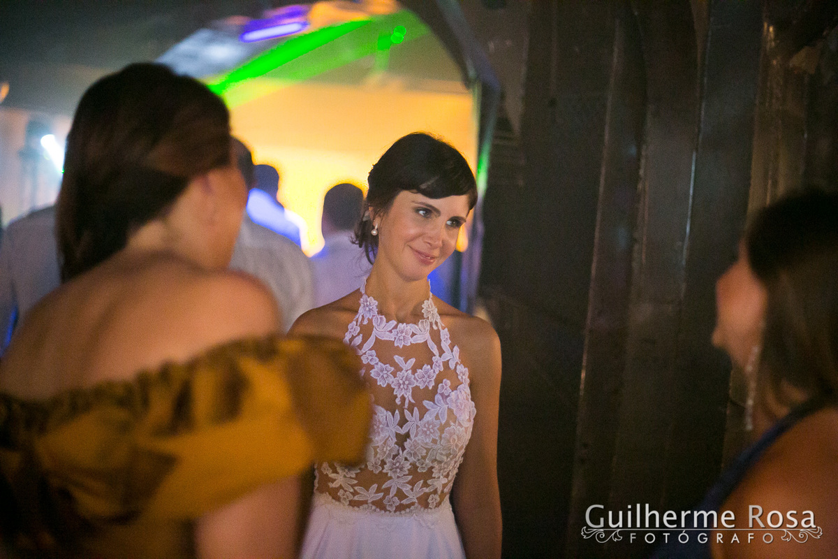 Lindo casamento  com os queridos @brunaratz & @vinicios, cerimônia e recepção no @gnuniao com @teredeluca64 Anderson Escouto  e Vladimir
Grêmio Náutico União salão Deposito1-Boate-Hotel Sheraton - guilhermers