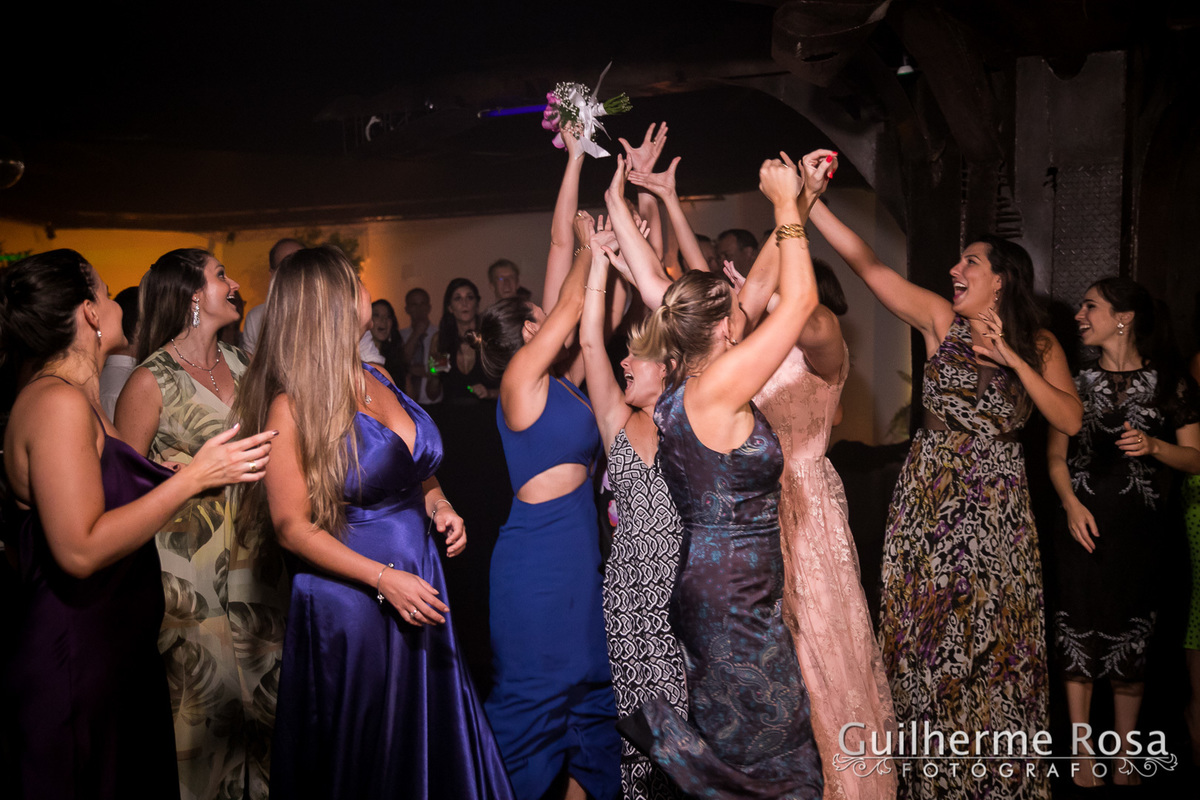 Lindo casamento  com os queridos @brunaratz & @vinicios, cerimônia e recepção no @gnuniao com @teredeluca64 Anderson Escouto  e Vladimir
Grêmio Náutico União salão Deposito1-Boate-Hotel Sheraton - guilhermers