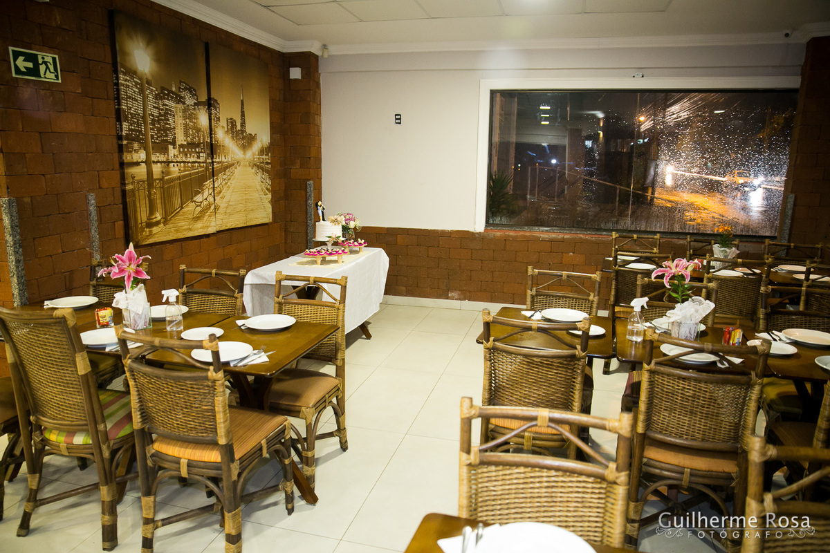 Mini Casamento da Adriana Anhaya & Tony A. Seadi, uma noite de sexta-feira na Casseroles Pizzaria, segue uns clicks…