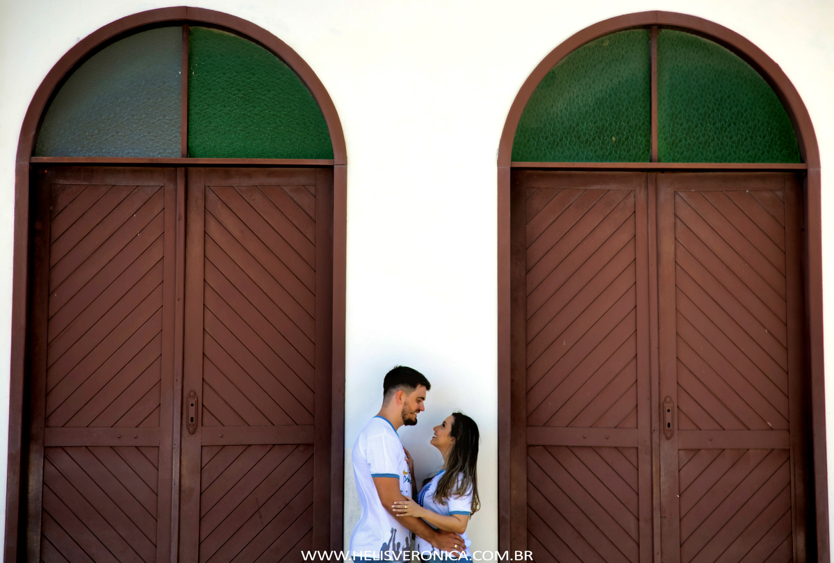ensaio casal na igreja