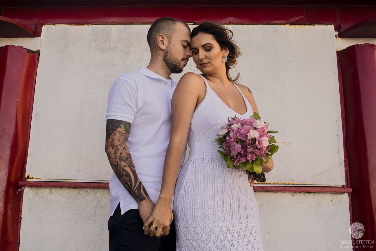 ensaio de casal, casal na praia, ensaio de casal na praia, ensaio em torres, fotografia de casal, sessão de casal, Ismael Steffen fotografia