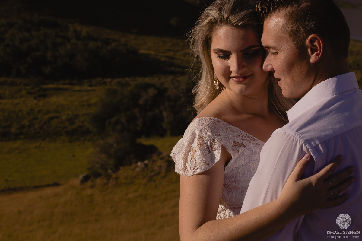 ensaio de casal, pre casamento, pre wedding, ensaio de casal no campo, casal no campo, fotografia de casal, Ismael Steffen Fotografia