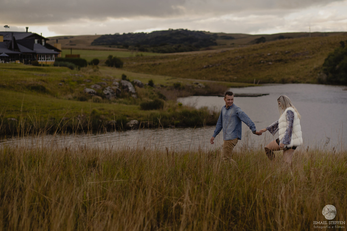 ensaio de casal, pre casamento, pre wedding, ensaio de casal no campo, casal no campo, fotografia de casal, Ismael Steffen Fotografia