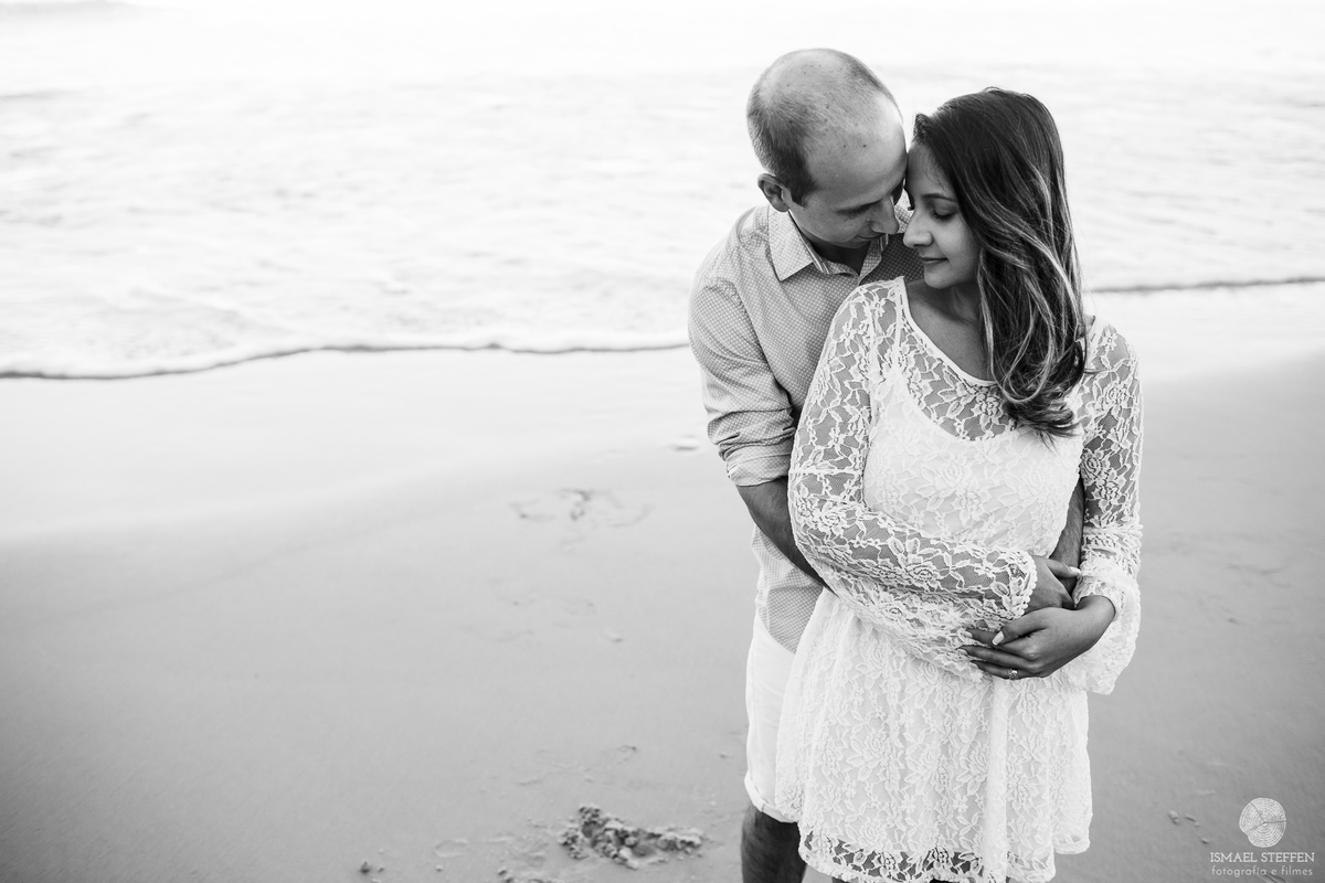 ensaio de casal, fotografia de casal, ensaio de casal na praia, casal na praia, pre casamento, pre casamento na praia, pre wedding, pre wedding na praia, Ismael Steffen Fotografia