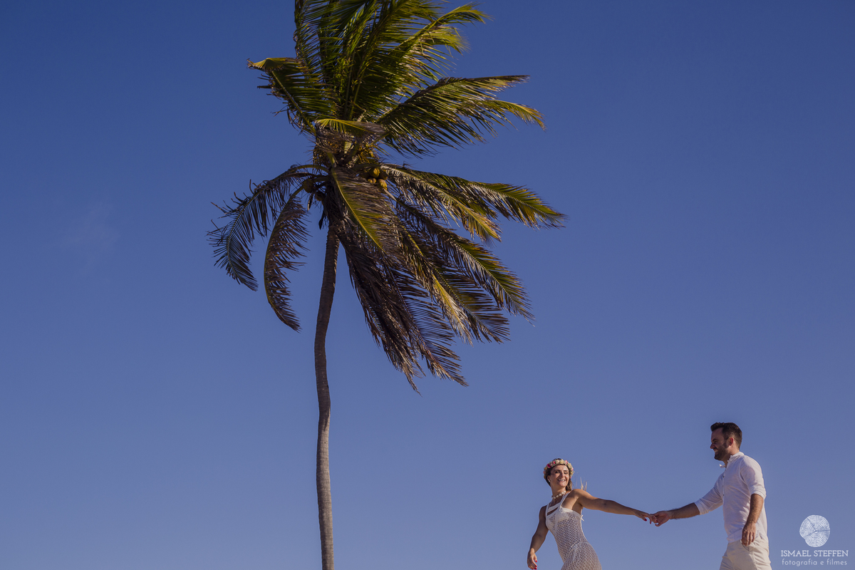 casal na praia, ensaio de casal, pre casamento, pre wedding, Ismael Steffen fotografia