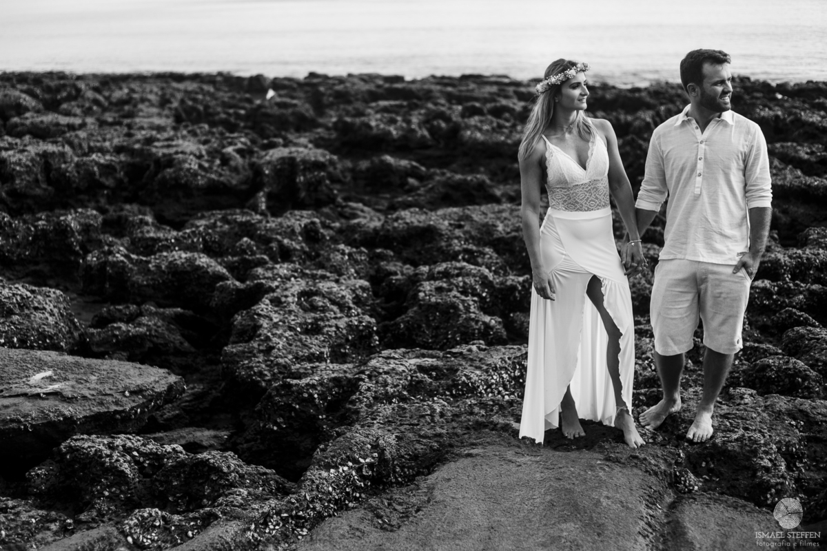 casal na praia, ensaio de casal, pre casamento, pre wedding, Ismael Steffen fotografia