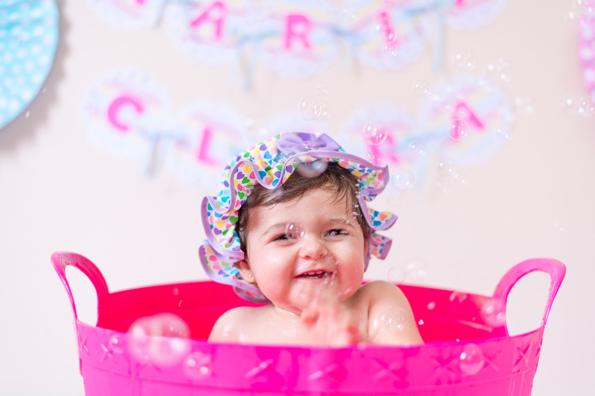 maria clara e o bolo no ensaio smash the cake