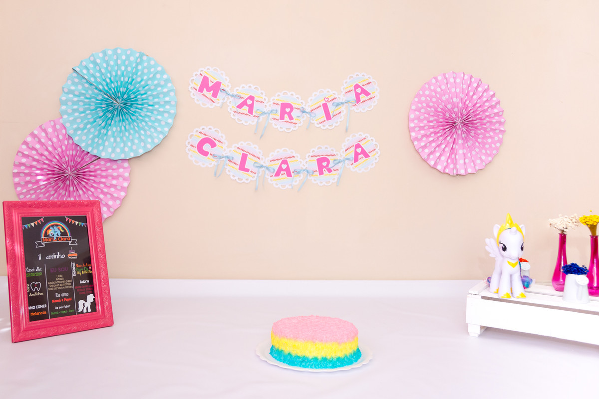 foto cenário smash the cake da maria clara