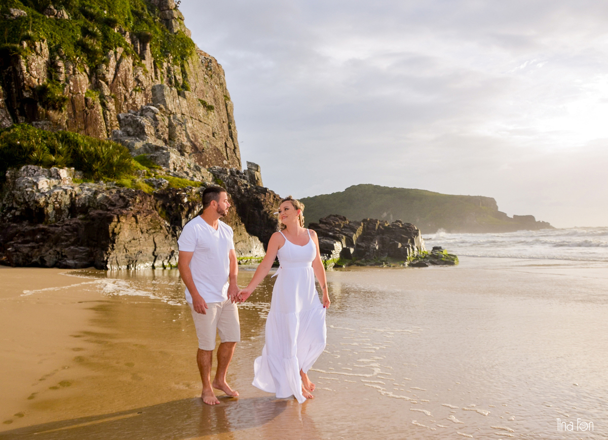 tina fon fotografia+ensaio casal+na+praia+de+torres+book+