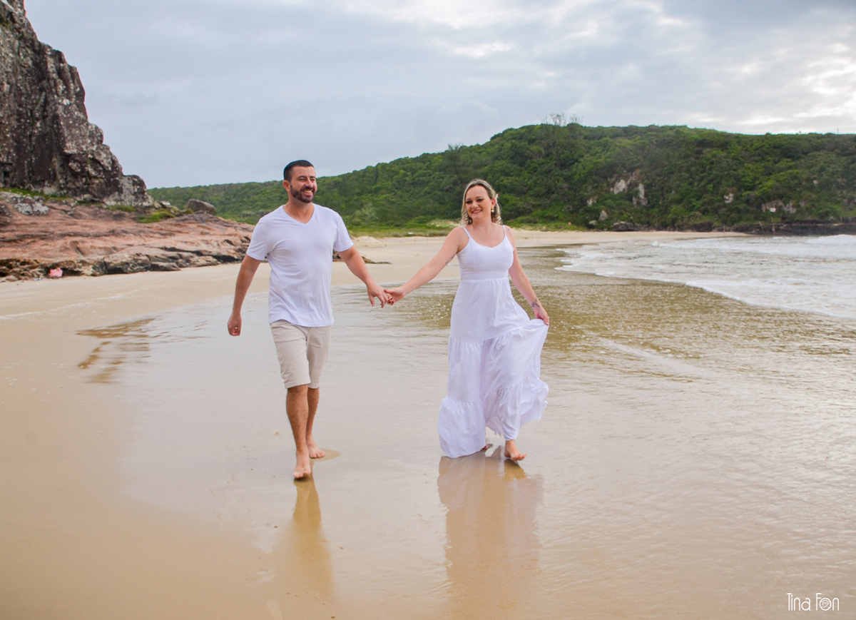 tina fon fotografia+ensaio casal+na+praia+de+torres+book+