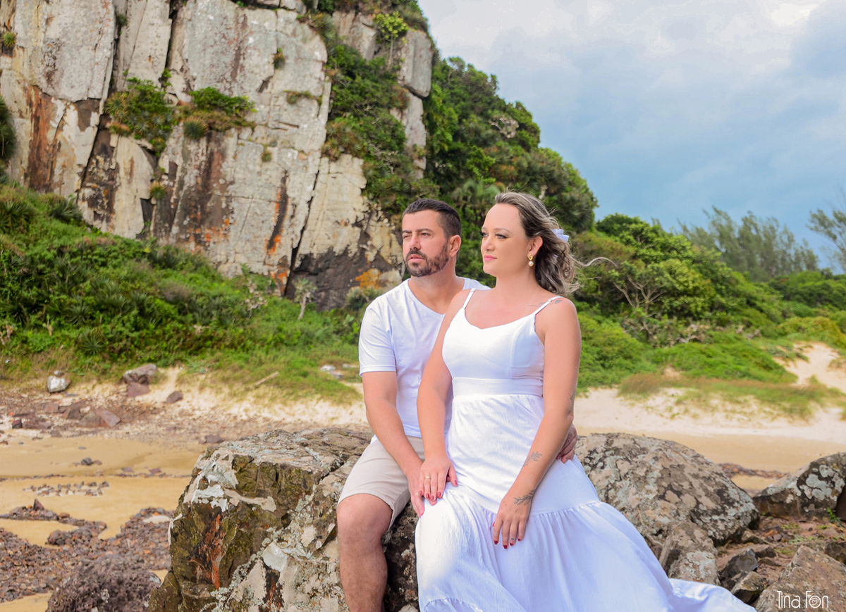 tina fon fotografia+ensaio casal+na+praia+de+torres+book+