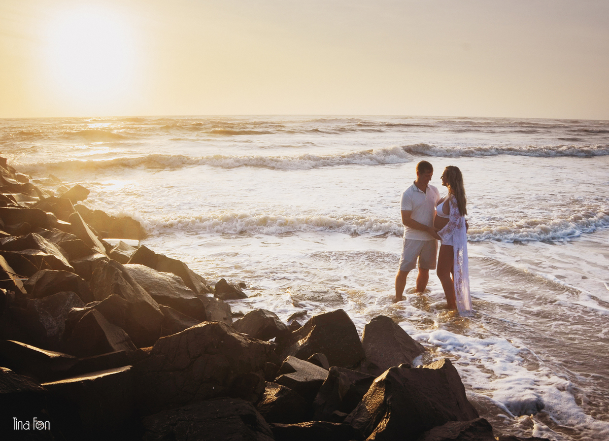 GESTANTE+fotos+na+pria+Tina Fon+nascer+do+sol +book+gravida+Torres