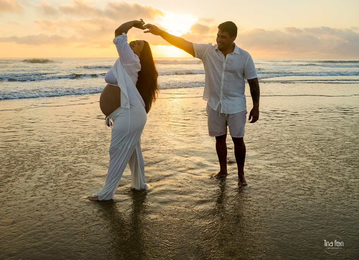 tina fon fotografia+ensaio gestante+torres+nascer do sol+molhes