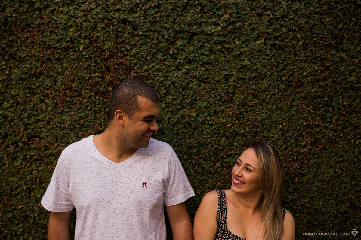 pre casmento em sao roque posto ipiranga posto castro sessão fotografica de casal posto castrp