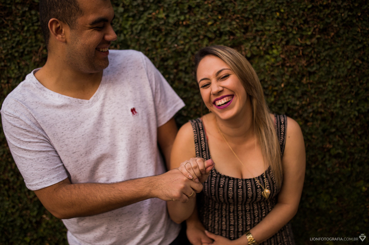 pre casmento em sao roque posto ipiranga posto castro sessão fotografica de casal posto castrp