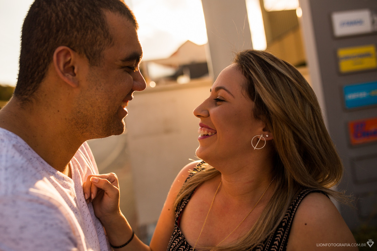 pre casmento em sao roque posto ipiranga posto castro sessão fotografica de casal posto castrp