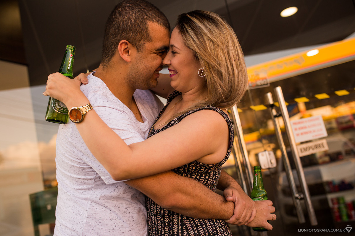 pre casmento em sao roque posto ipiranga posto castro sessão fotografica de casal posto castrp