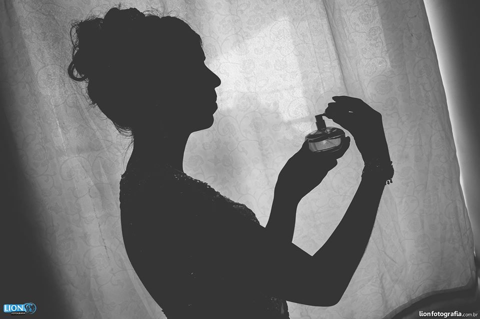 #lionfotografia #cadillac #esession #wedding #bride #bridedress #weddingphotographer #wedding