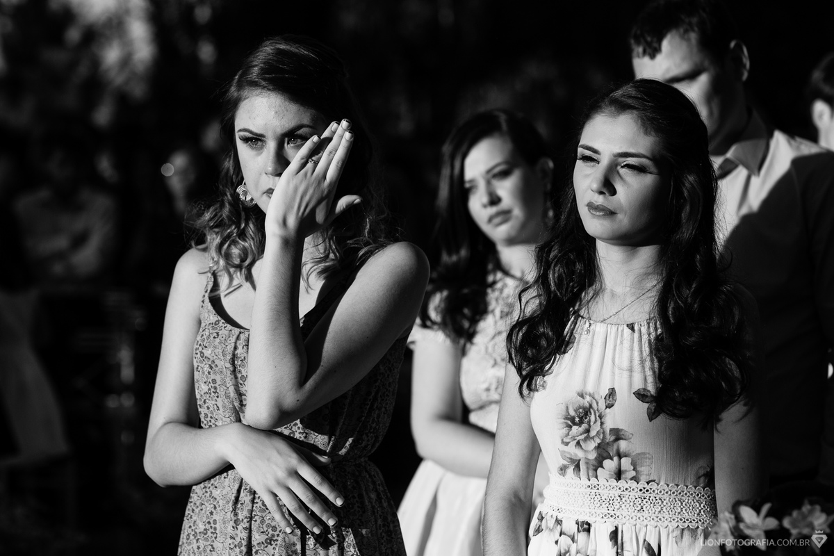 convidados emocionados