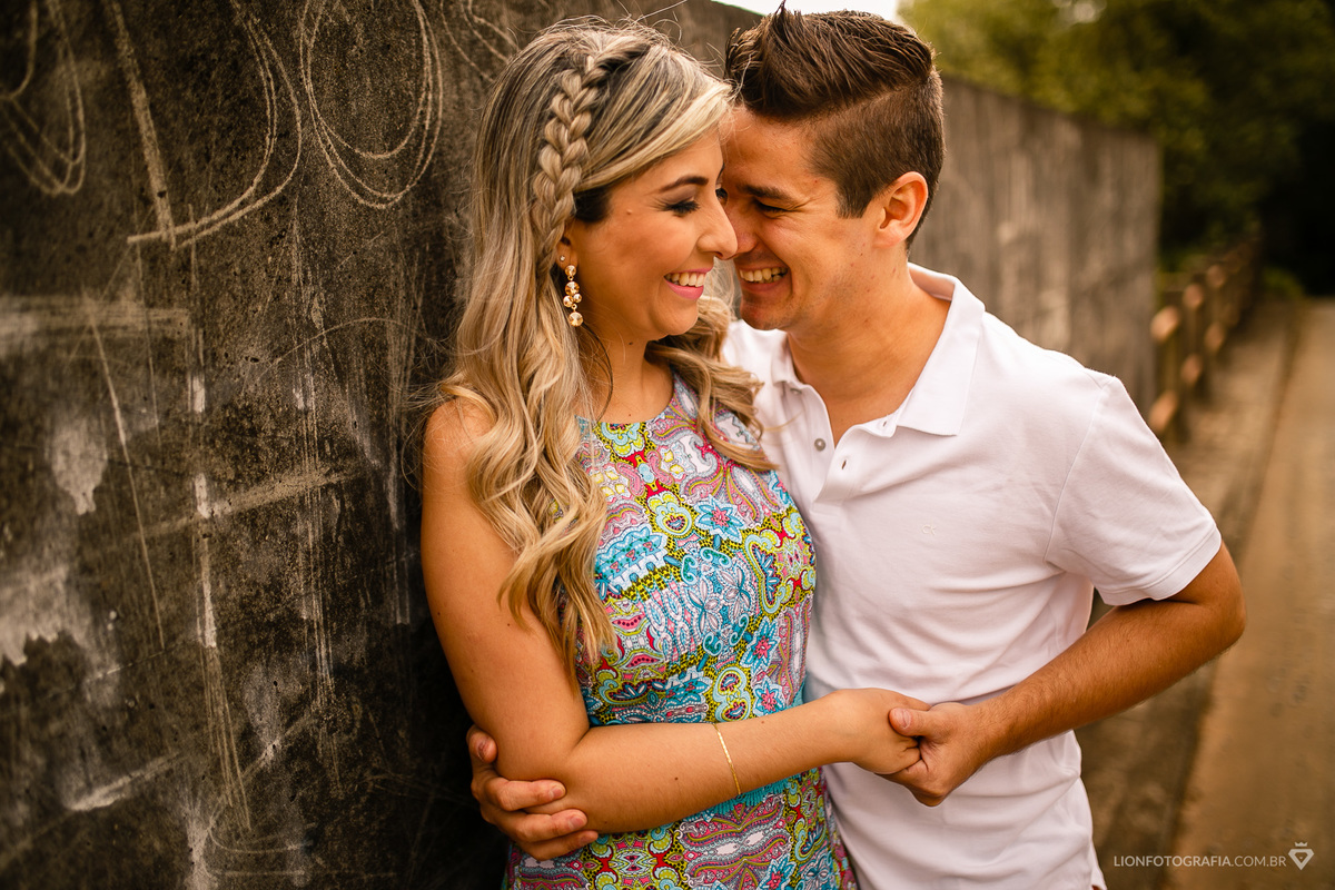 sessão de fotos pré csaamento em são roque na estrada do vinho por fotógrafo guilherme lion