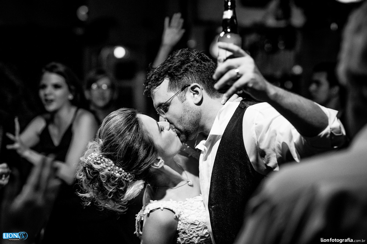 casamento, wedding, makingof, fotografo de casamento, são paulo, alphaville, barueri, tantra, emoção, lion, fotografia, bride, noiva, terno, noivo, casal, festa, buquet, são roque, álbum de casamento