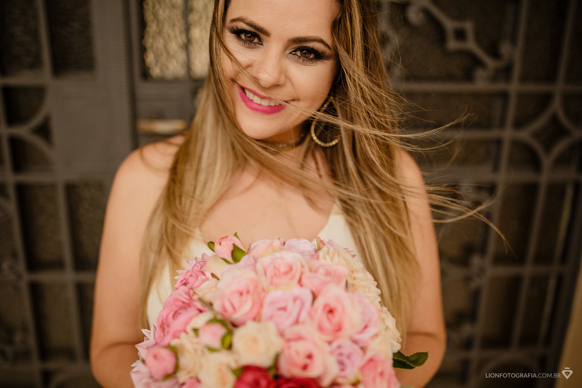 prewedding são roque centro teresiano de espiritualidade na cidade de são roque casamento fotos no campo fotógrafo guilherme lion fotografia 