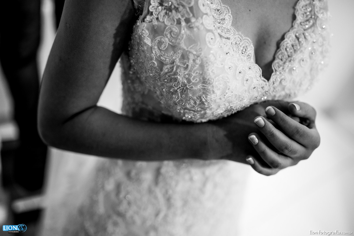 casamento são roque lion fotografia bride noiva noivo wedding makingof tia lina matriz igreja fotografo casal banda harmonia eduardo oliveira dj vinho mairinque vestido gravata