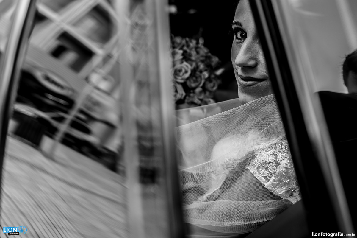 casamento são roque lion fotografia bride noiva noivo wedding makingof tia lina matriz igreja fotografo casal banda harmonia eduardo oliveira dj vinho mairinque vestido gravata