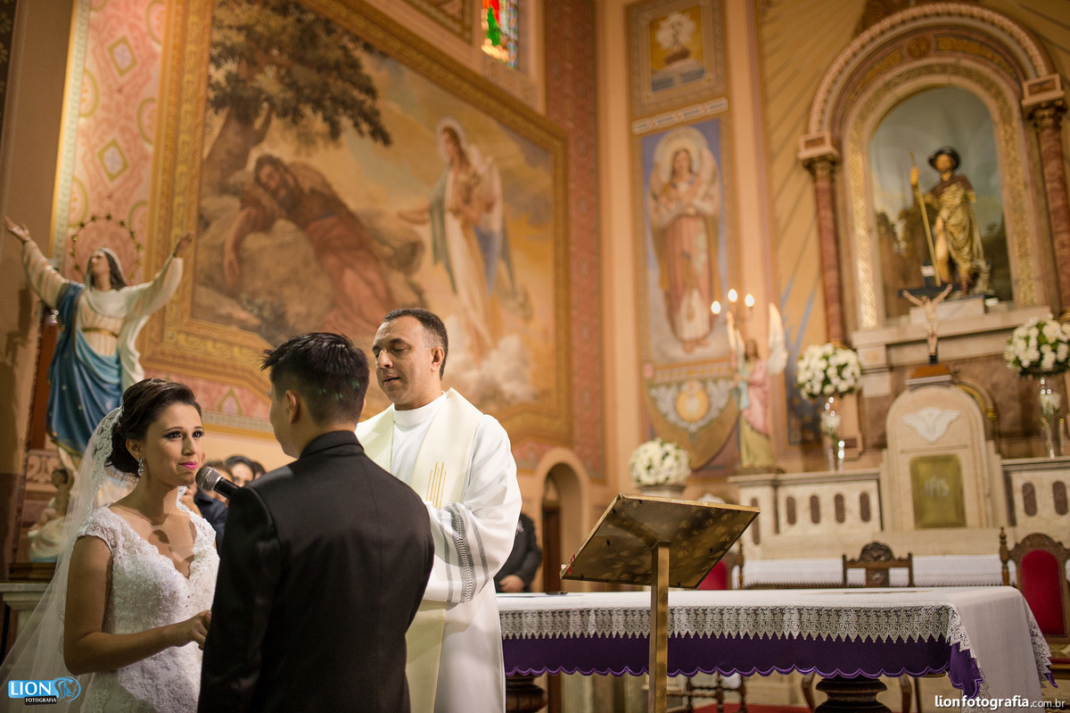 casamento são roque lion fotografia bride noiva noivo wedding makingof tia lina matriz igreja fotografo casal banda harmonia eduardo oliveira dj vinho mairinque vestido gravata