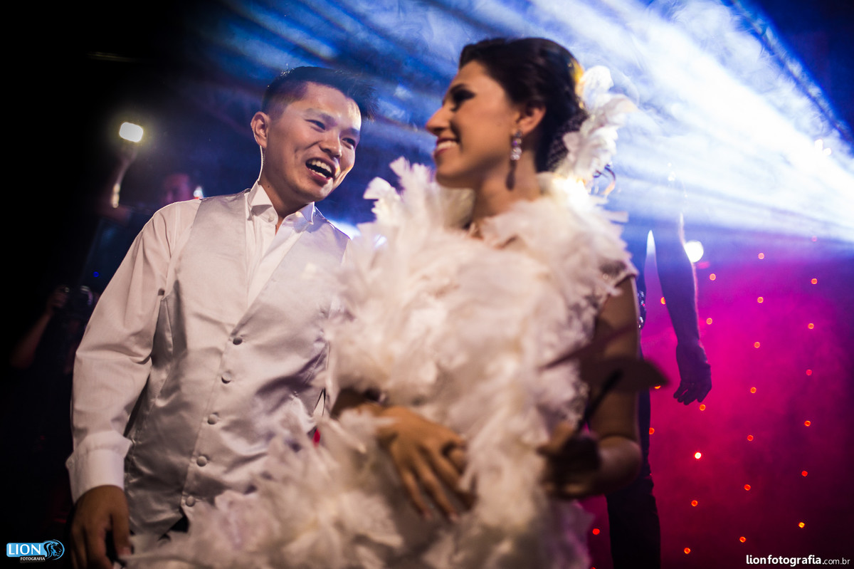 casamento são roque lion fotografia bride noiva noivo wedding makingof tia lina matriz igreja fotografo casal banda harmonia eduardo oliveira dj vinho mairinque vestido gravata