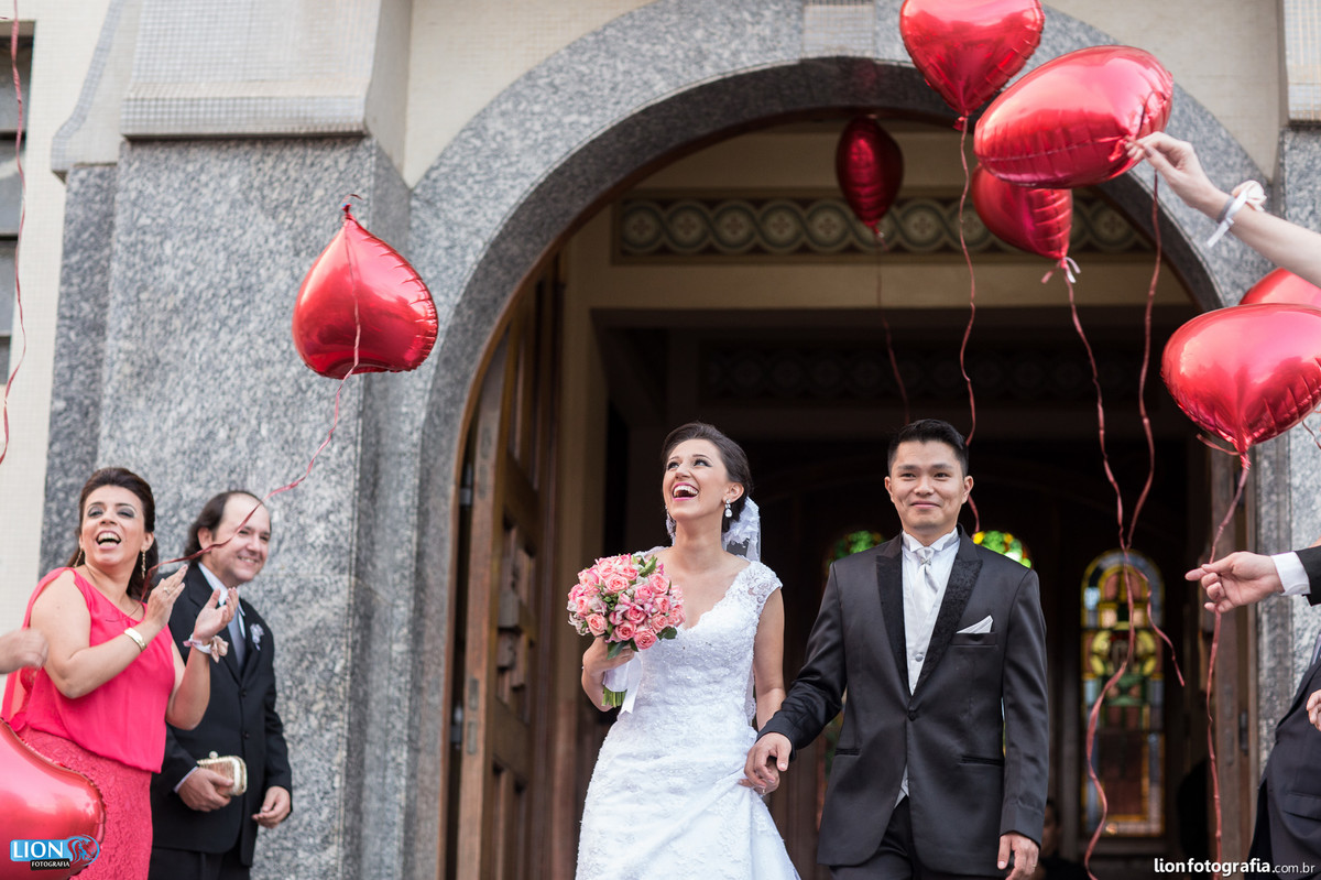 casamento são roque lion fotografia bride noiva noivo wedding makingof tia lina matriz igreja fotografo casal banda harmonia eduardo oliveira dj vinho mairinque vestido gravata
