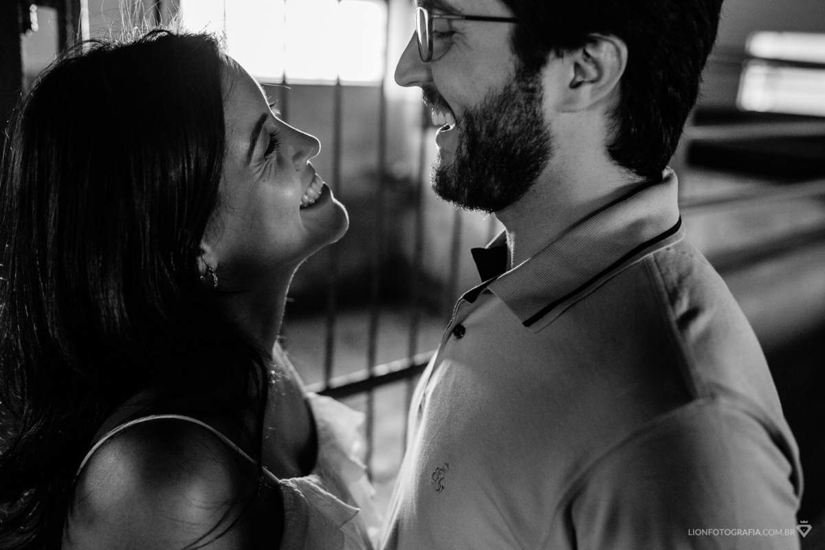 casal na fazenda sessão de fotos cavalos sitio são roque