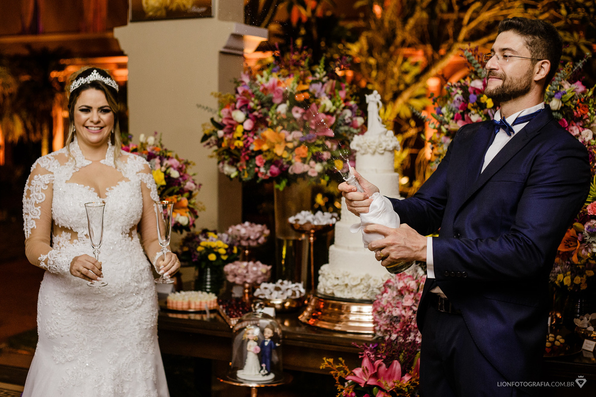 mesa do bolo centro teresiano de espiritualidade em são roque - sp