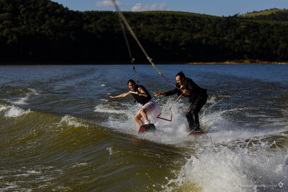 vídeo de pré-casamento realizado na represa de Ibiúna pré-wedding com wake board