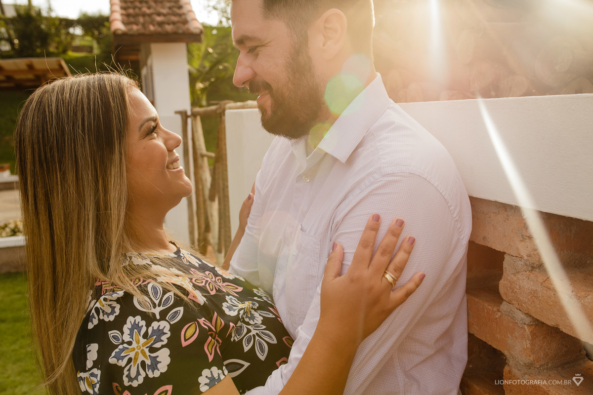 Sessão de fotos pré-casamento prewedding estrada do vinho restaurante Itacolomy são roque sp lion fotografo interior