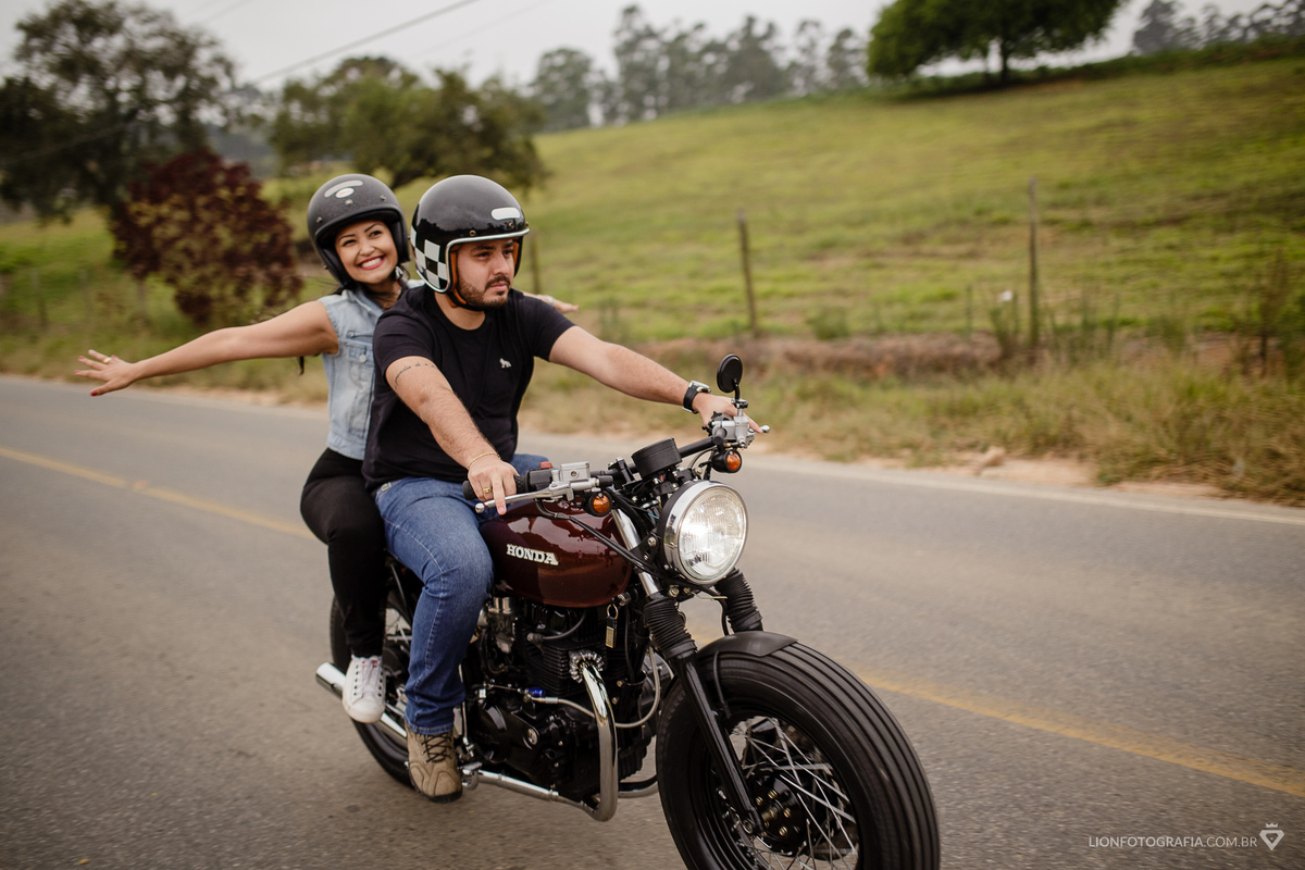 Moto custom honda harley davidson são roque estrada do vinho sessão de fotos casamento lion fotografia cbr cb500