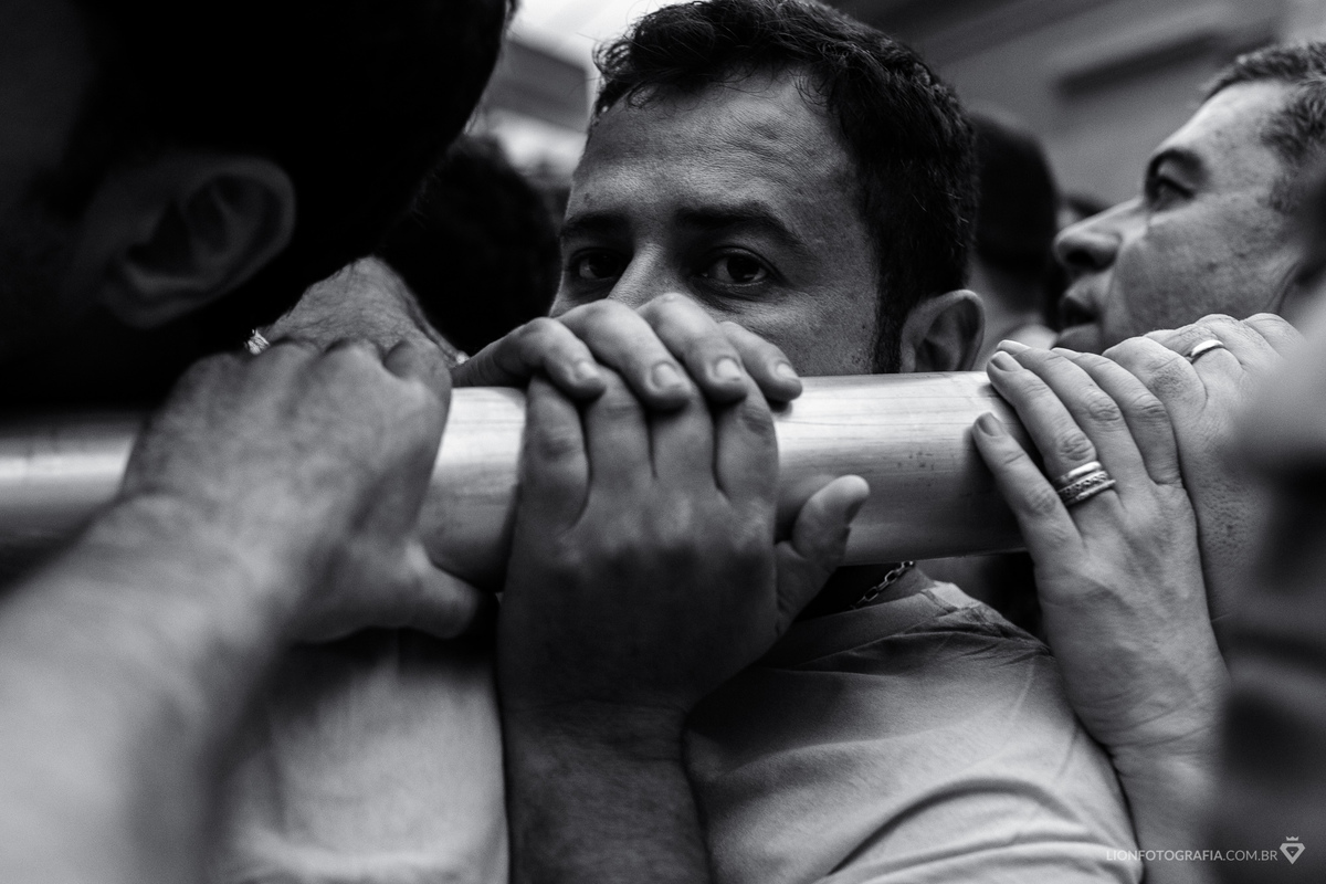 16 de agosto em São Roque Procissão Carros de lenha tradição estância turistica