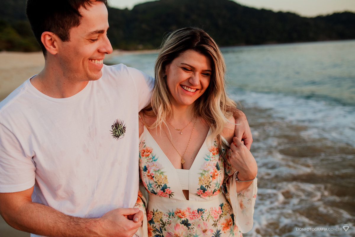 Casamento na praia são sebastião litoral norte
prewedding lion fotografia ensaio de casal sessão de fotos pré casamento ubatuba toque toque pequeno por do sol
