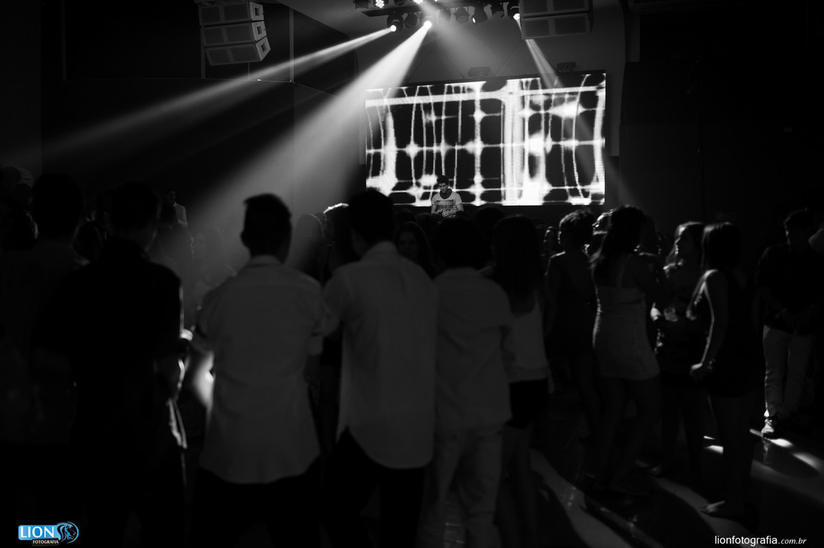 festa de quinze anos balada