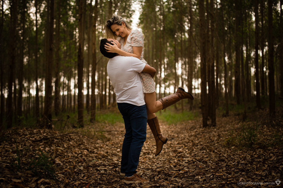 prewedding sorocaba casal sessão de fotos Araçoiaba arvores outono session day casamento lion fotografia