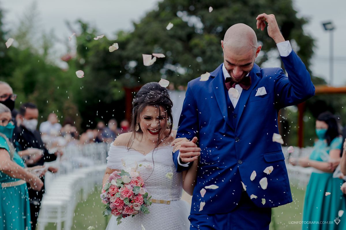 buqut noiva casamento no campo em mairinque são roque fotógrafo de casamento lion