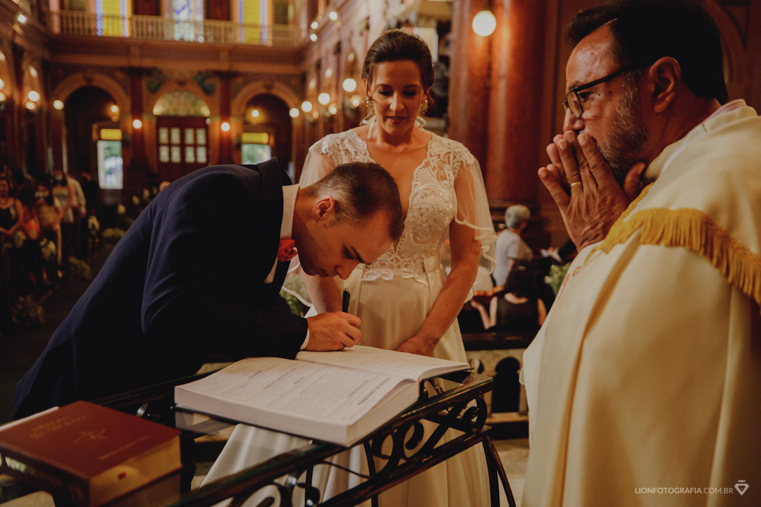 noiva casamento no interios tatui fotografo  Paróquia santuário Nossa Senhora da Conceição, a igreja da Matriz de Tatuí