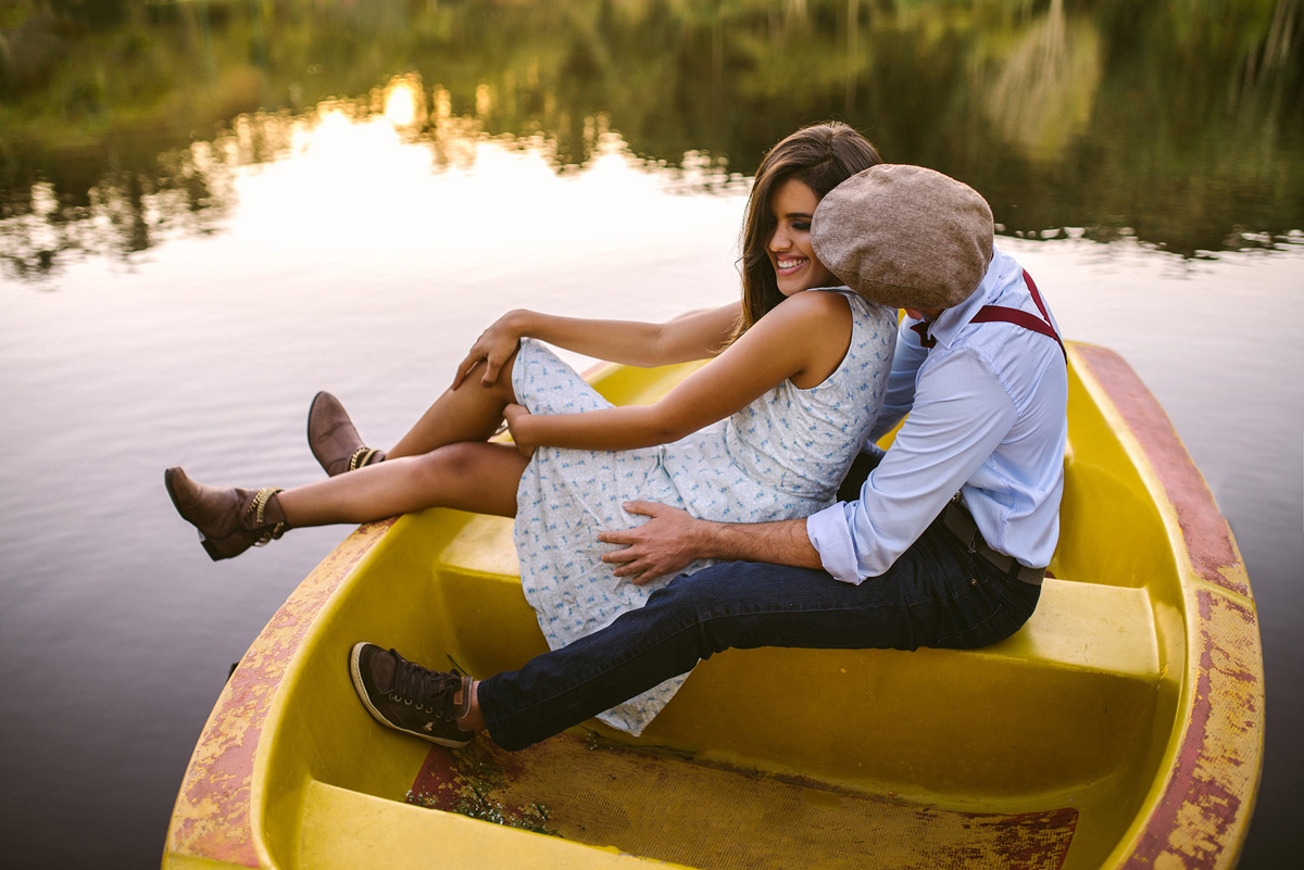 esession-ensaiodenamoro-precasamento-savethedate-barquinho-ensaioromantico-noiva-bride-marcosemarifotografias-casamento-lapisdenoiva-pordosol-ensaiovintage