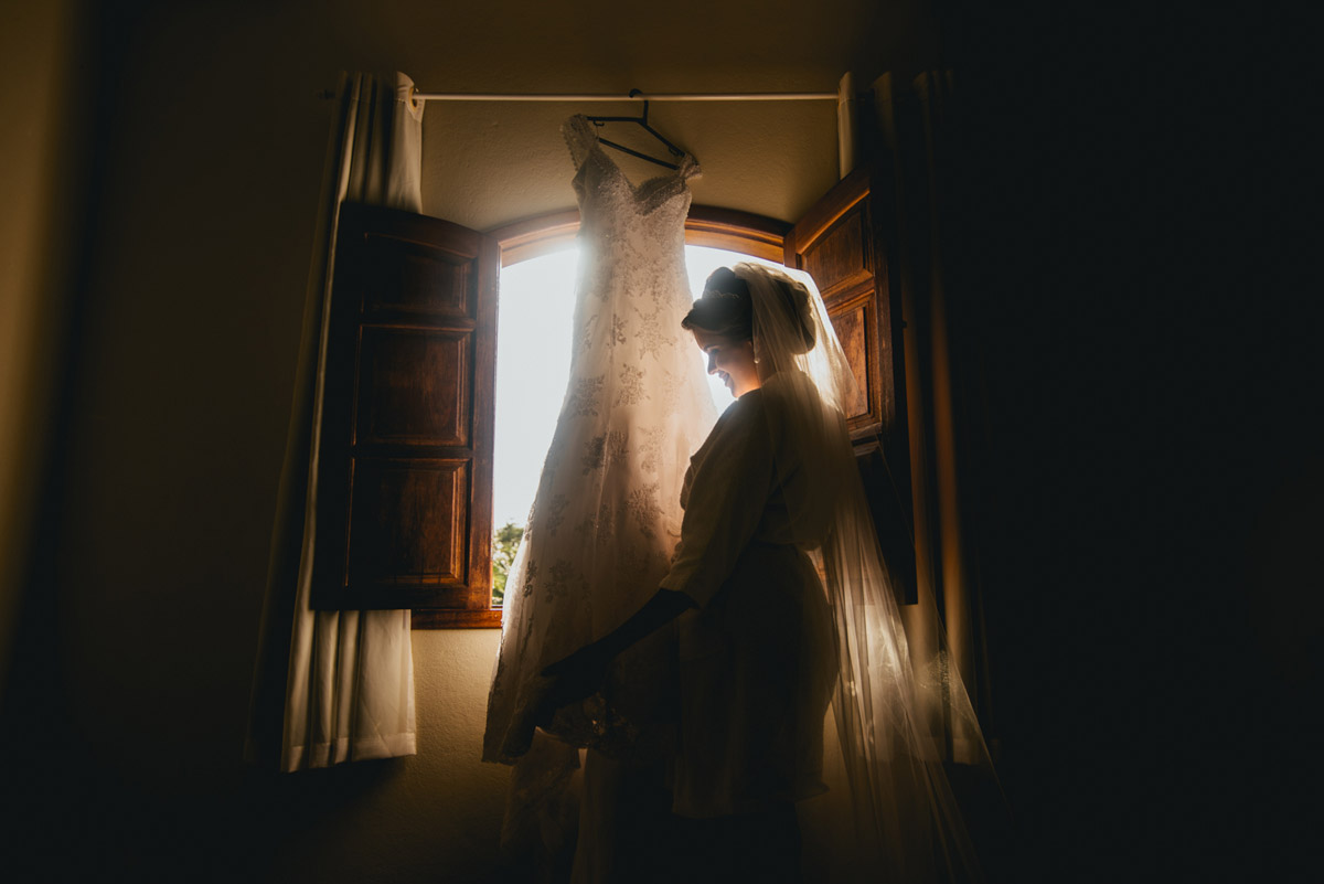 casamento-decoração-casamentoaoarlivre-casamentonocampo-sitiononalu-casamentoromantico-pordosol-noiva-bride-wedding-marcosemarifotografias