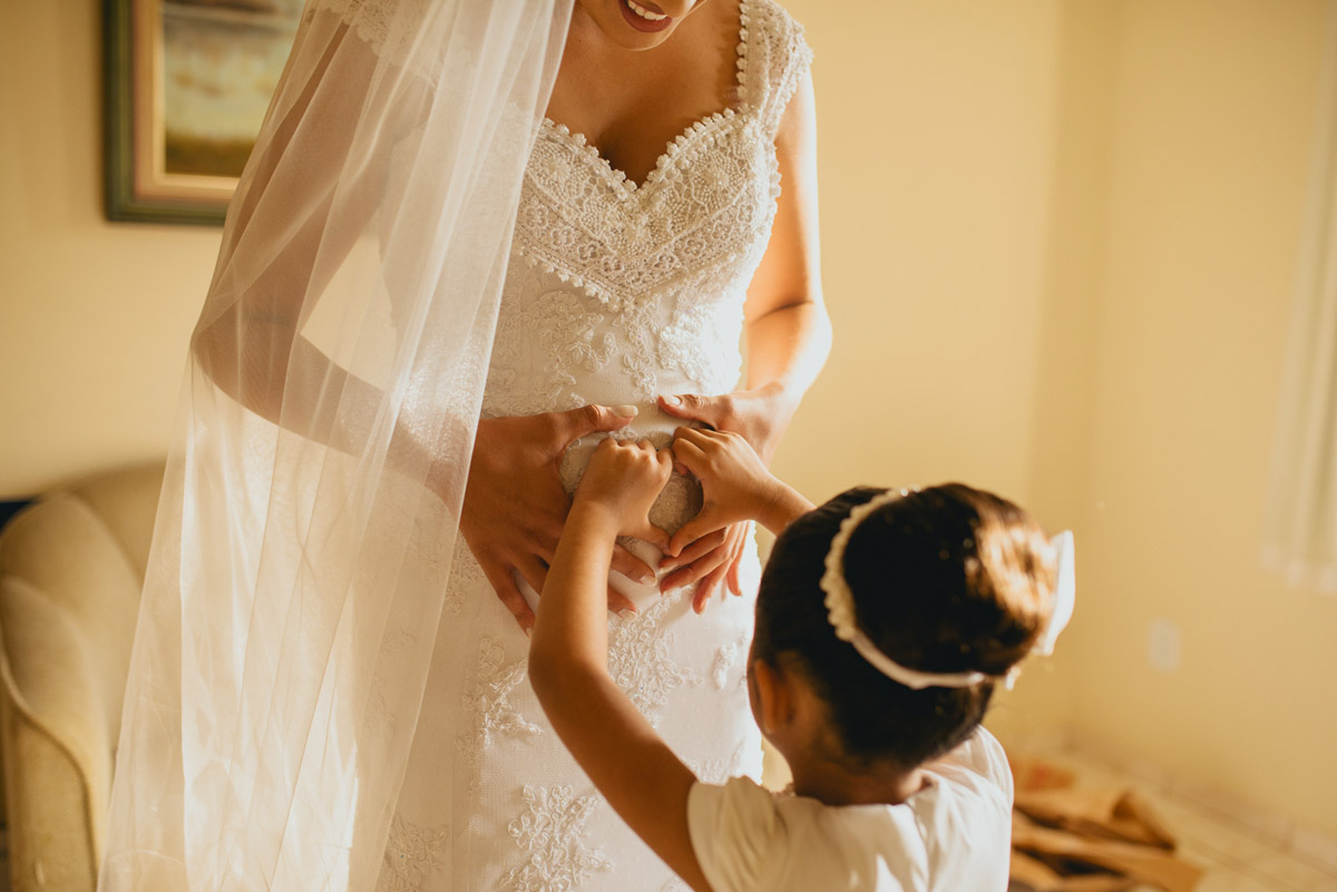 casamento-decoração-casamentoaoarlivre-casamentonocampo-sitiononalu-casamentoromantico-pordosol-noiva-bride-wedding-marcosemarifotografias