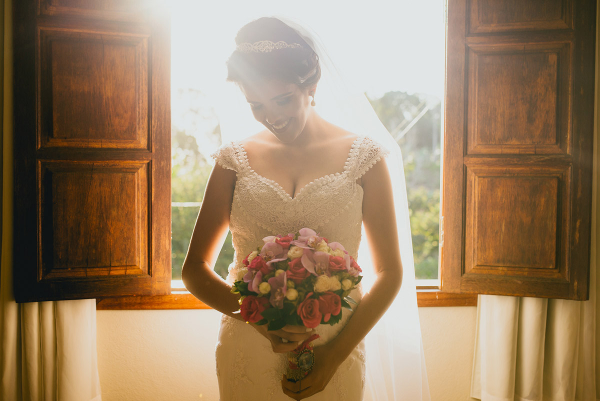 casamento-decoração-casamentoaoarlivre-casamentonocampo-sitiononalu-casamentoromantico-pordosol-noiva-bride-wedding-marcosemarifotografias