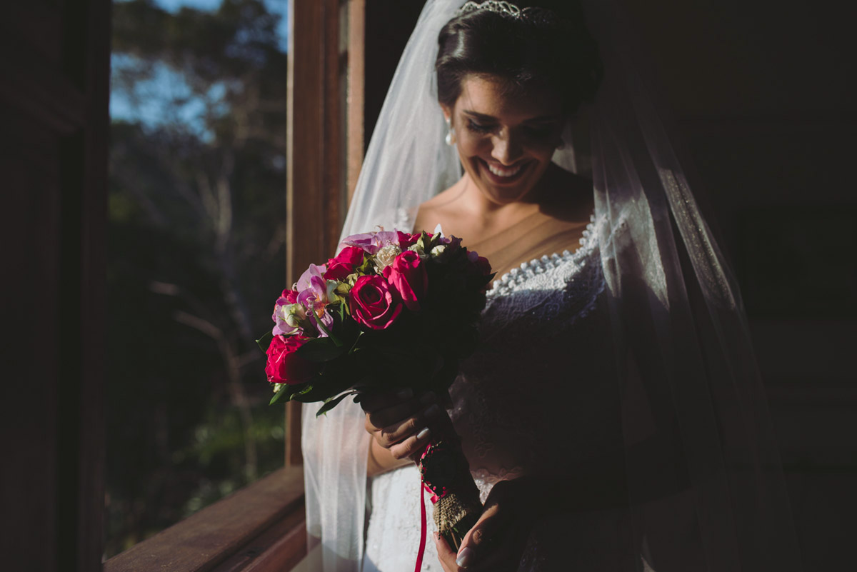 casamento-decoração-casamentoaoarlivre-casamentonocampo-sitiononalu-casamentoromantico-pordosol-noiva-bride-wedding-marcosemarifotografias